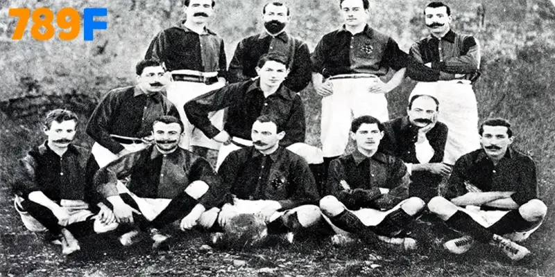 Ronaldo Béo – Người Ngoài Hành Tinh Của Bóng Đá Thế Giới 1 CLB Barcelona được thành lập năm 1899