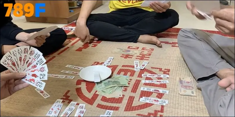 Mẹo đánh phỏm – Bí quyết vàng chinh phục game bài 789F 1 Tiểu xảo đánh chắn – Góc khuất ít người biết