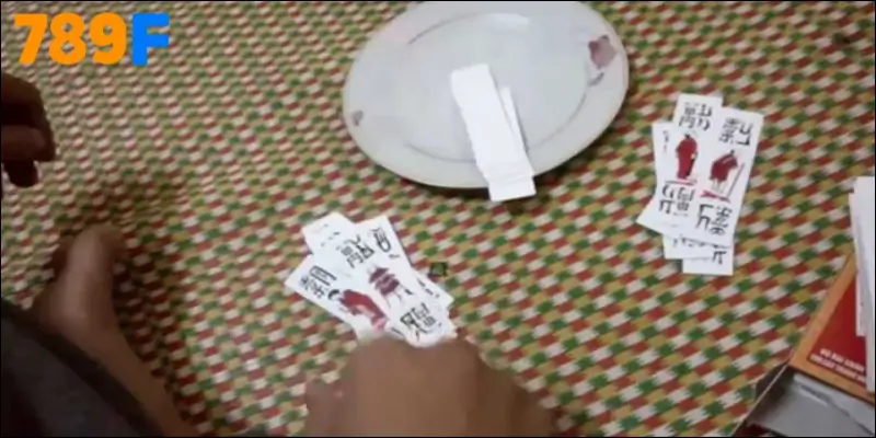 Mẹo đánh phỏm – Bí quyết vàng chinh phục game bài 789F 2 Vì sao cần biết về tiểu xảo đánh chắn?